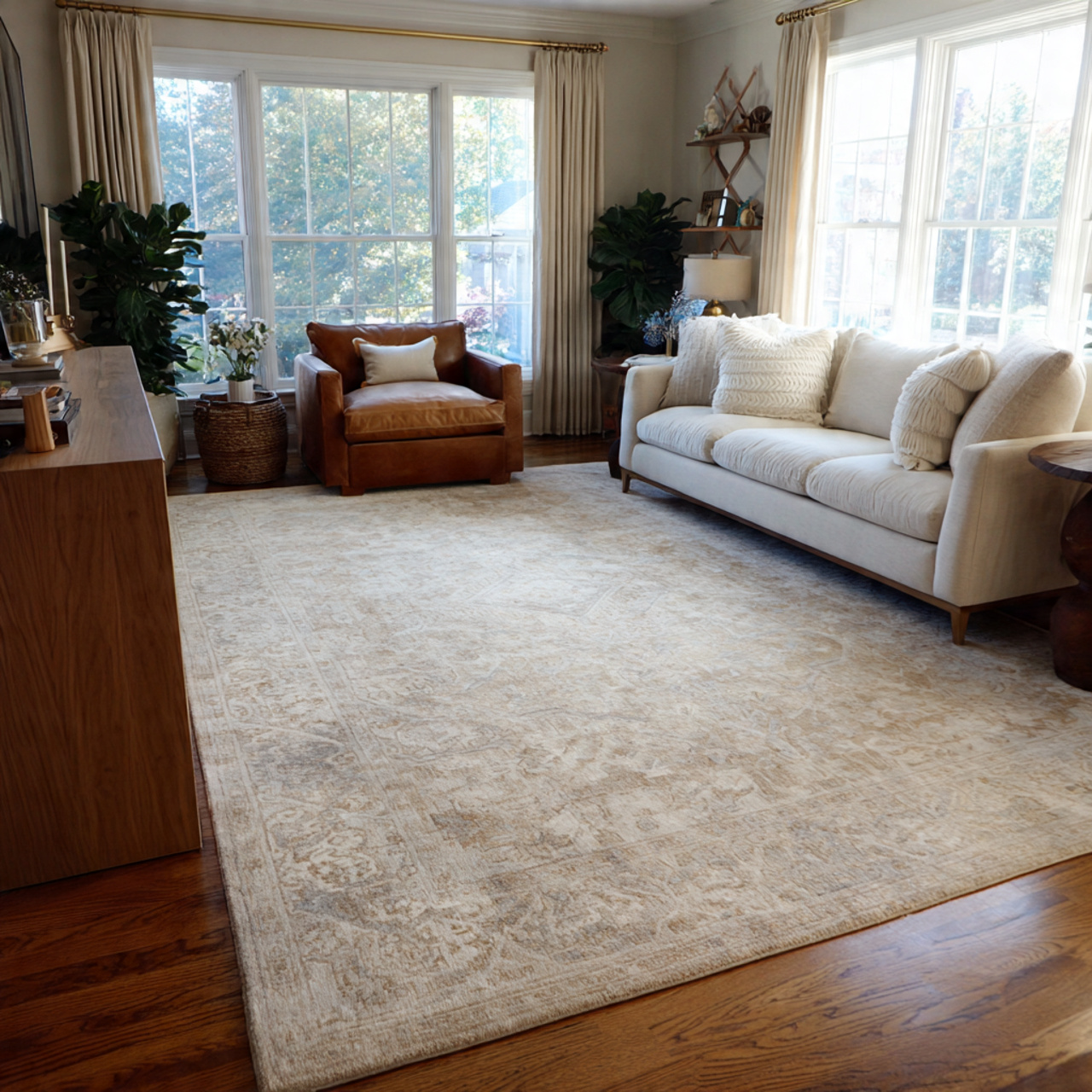 Rugs, Carpets & Floor Décor (Scale, Warmth & Balance) – Ravnora Decor