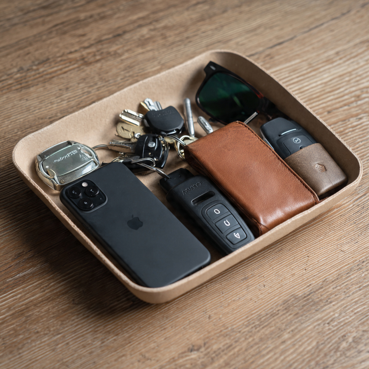 Tabletop Décor & Accent Pieces (Balance, Detail & Calm) – Ravnora Decor