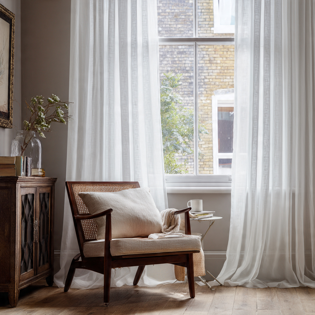 Curtains & Window Styling (Light, Height & Balance) – Ravnora Decor